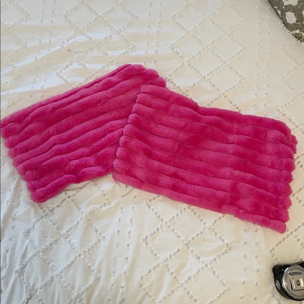 Pair of Pink Faux Fur Pillow Cover new